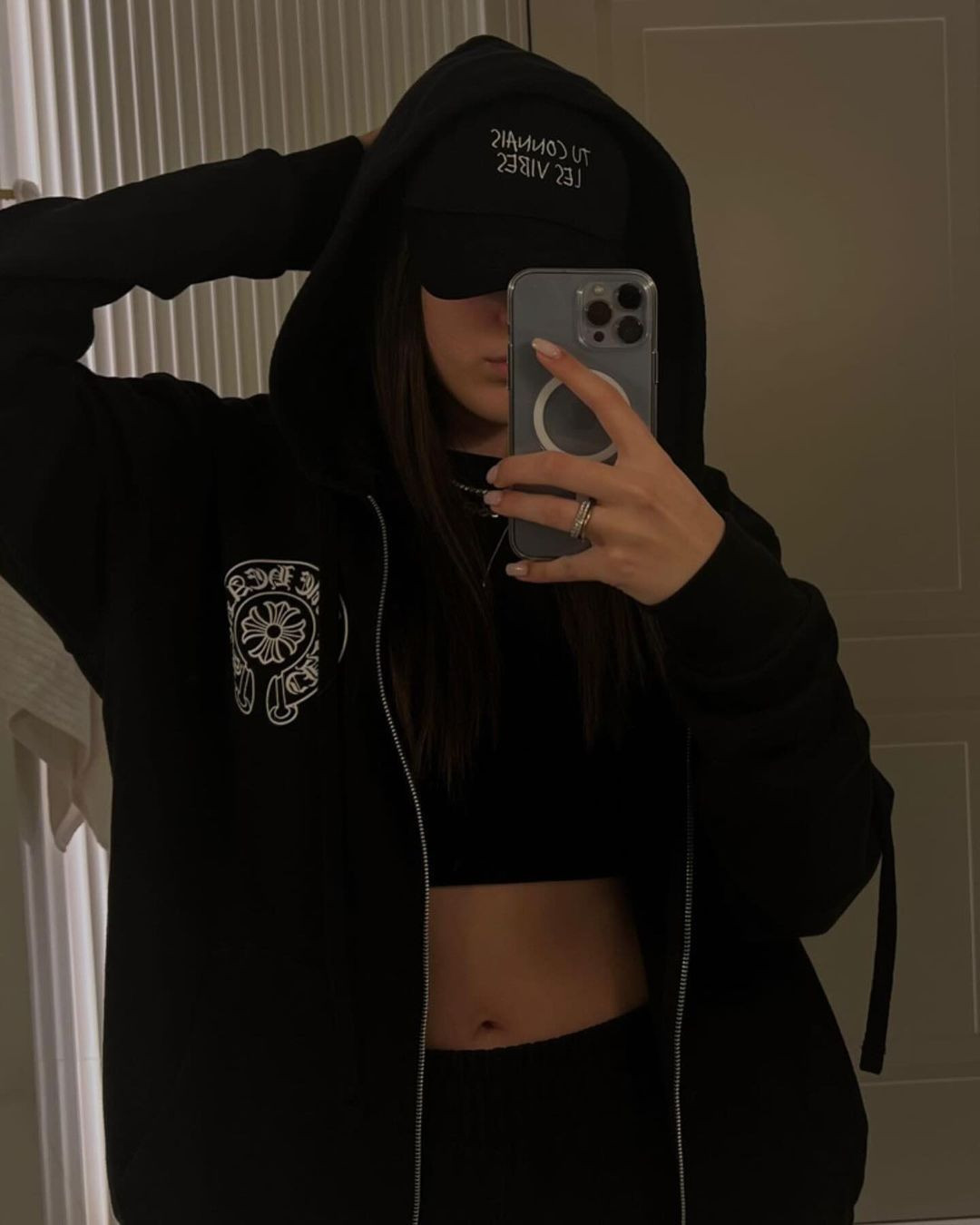 Una mai frumoasă decât cealaltă! Fiicele lui Gică Popescu și Ilie Dumitrescu, apariții spectaculoase la meciul Generației de Aur_24