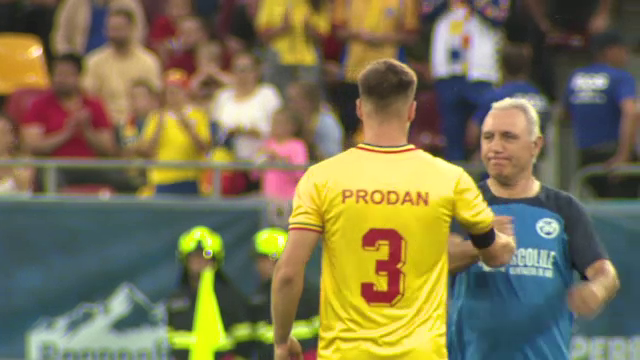 Impresionant! Starul din echipa Legendelor Lumii care l-a îmbrățișat pe fiul lui Didi Prodan în timpul momentului de reculegere_2