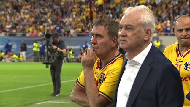 Rege pe teren, Rege și pe bancă! Gică Hagi nu s-a abținut nici la marginea terenului: imagini senzaționale cu Iordănescu