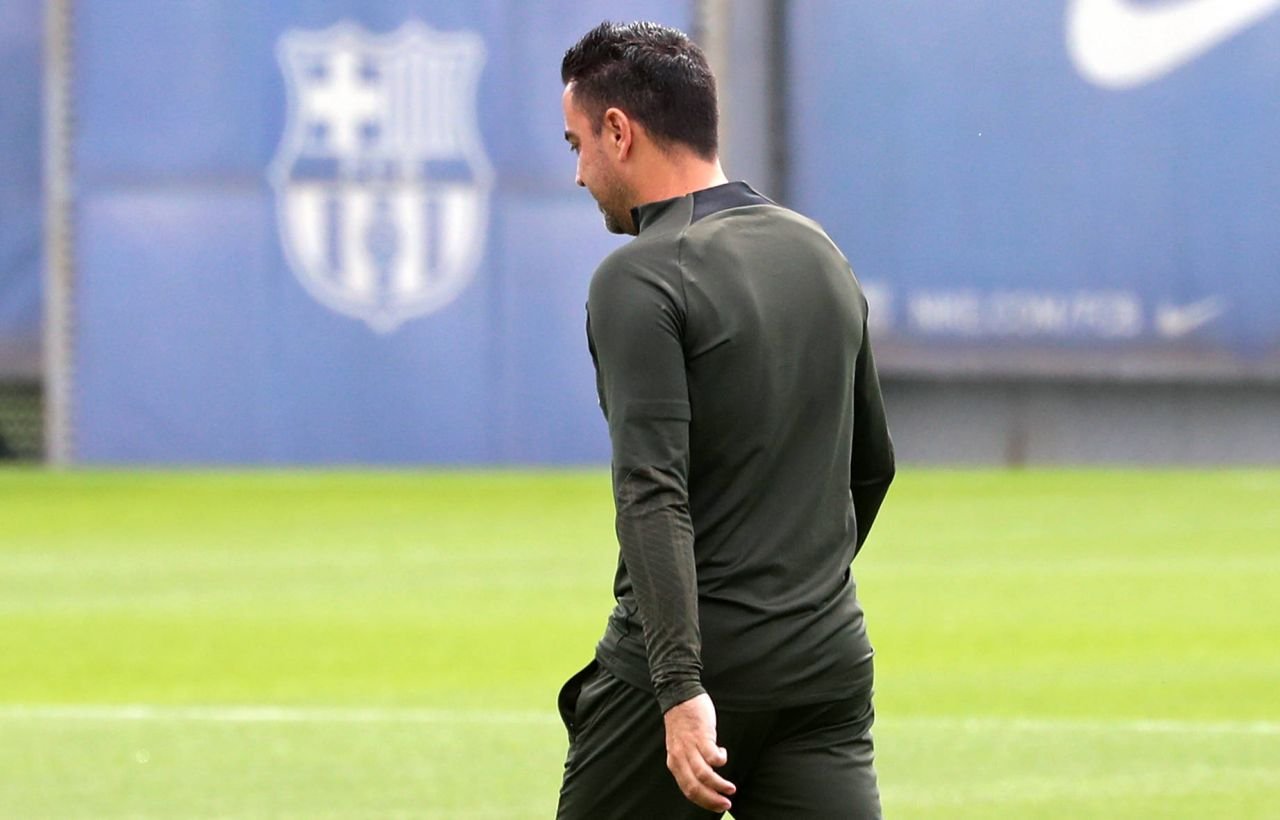 Cum a fost fotografiat Xavi la ultimul său meci pe banca Barcelonei! Premieră negativă pentru Robert Lewandowski_2