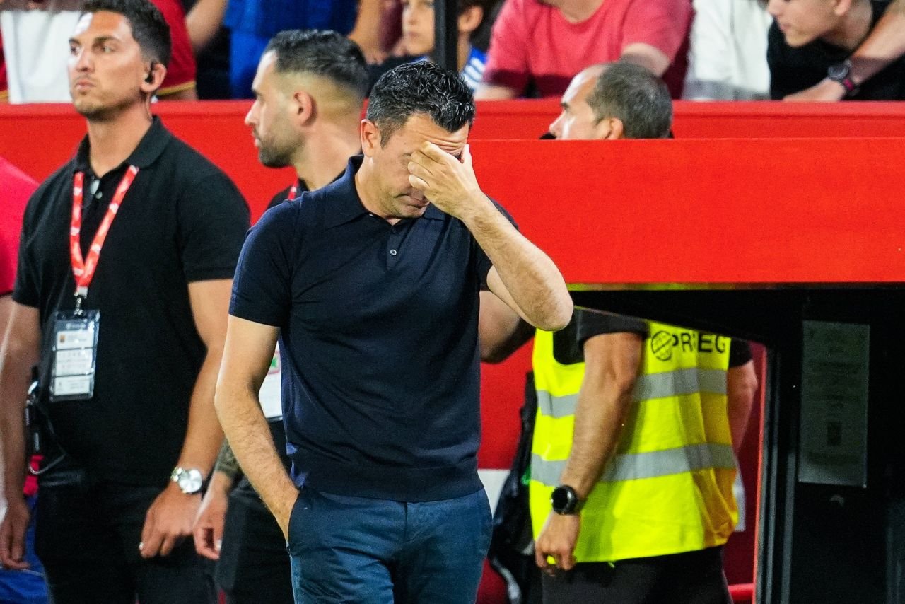 Cum a fost fotografiat Xavi la ultimul său meci pe banca Barcelonei! Premieră negativă pentru Robert Lewandowski_5