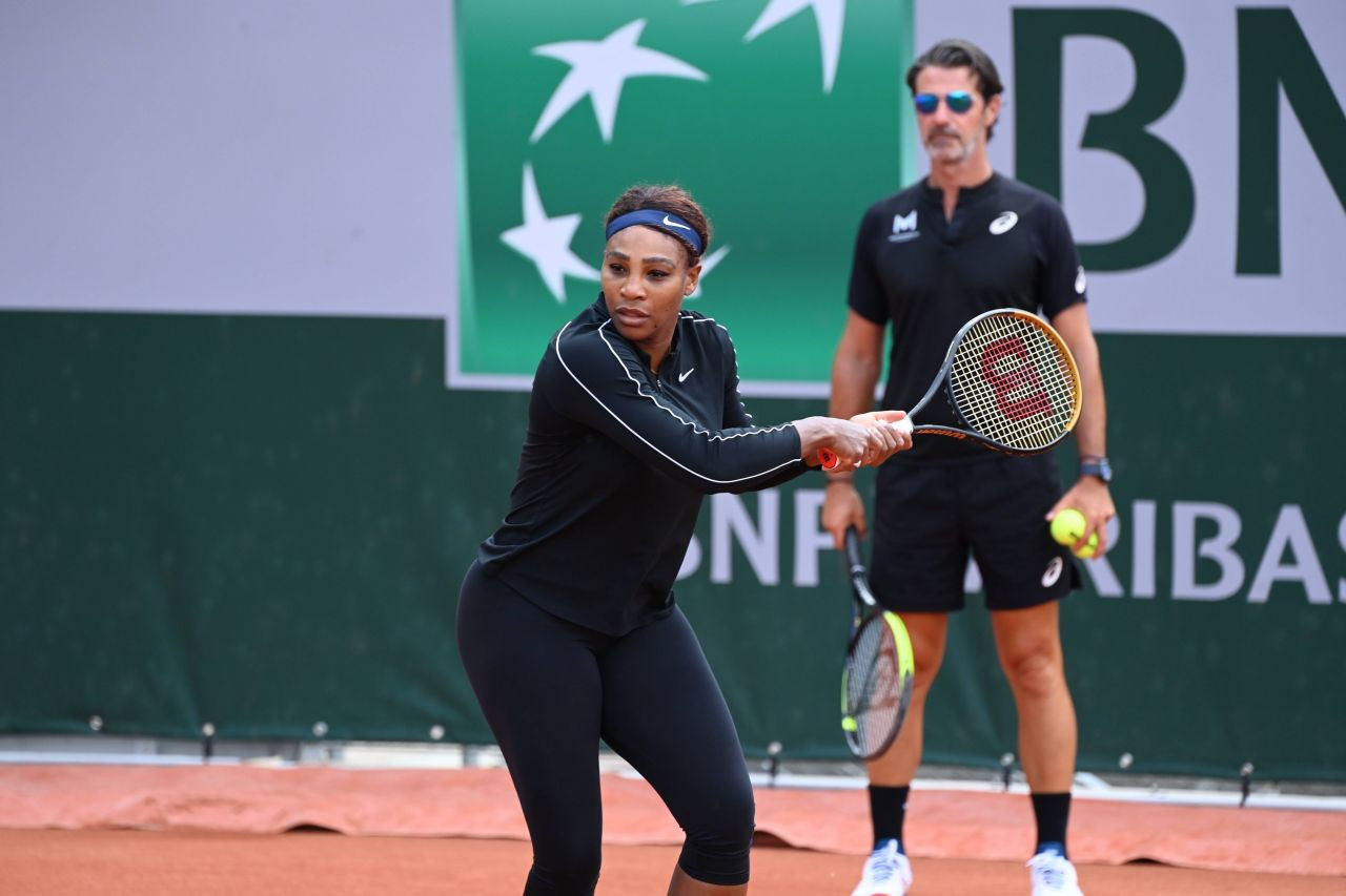 Faza care va rămâne peste ani și ani: un tenismen de 2 metri, doborât pe teren de un copil de mingi, la Roland Garros_50