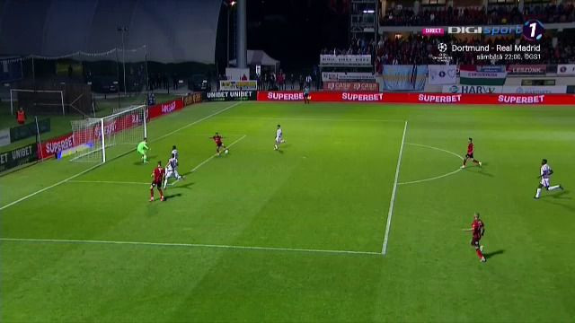 Ratare de zile mari în Csikszereda - Dinamo! Cum a putut șuta Benjamin Babati_2