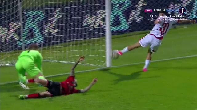 Ratare de zile mari în Csikszereda - Dinamo! Cum a putut șuta Benjamin Babati_37