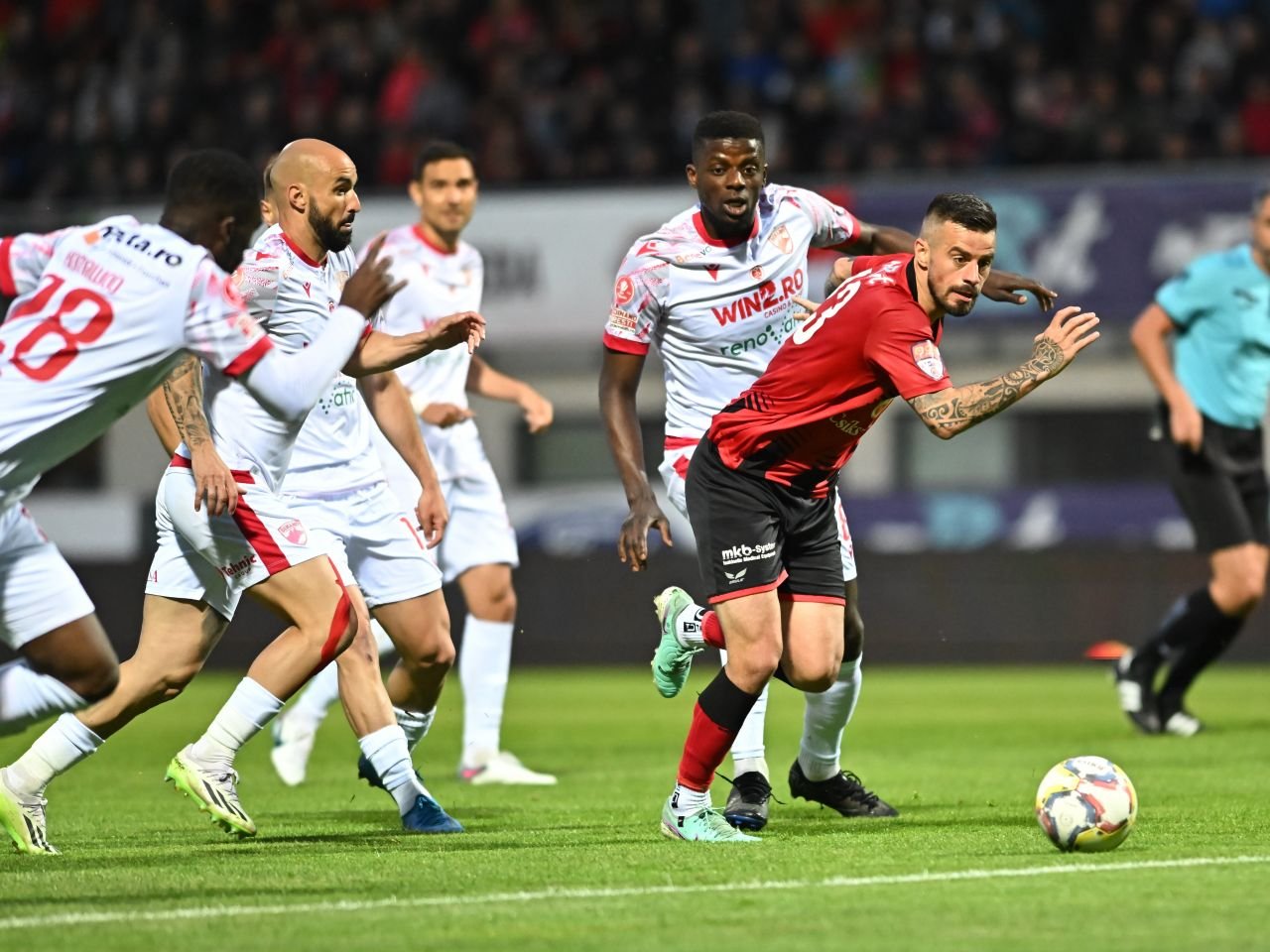 S-au vrut cinici, dar i-a salvat tot Golubovici. Cronica meciului în care Dinamo a suferit pentru a rămâne în SuperLigă, 0-0 cu Csikszereda_3