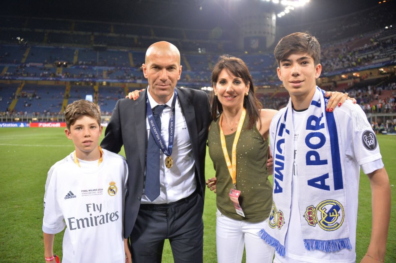 Zidane, OUT de la Real Madrid! O epopee de 23 de ani a familiei se încheie_2