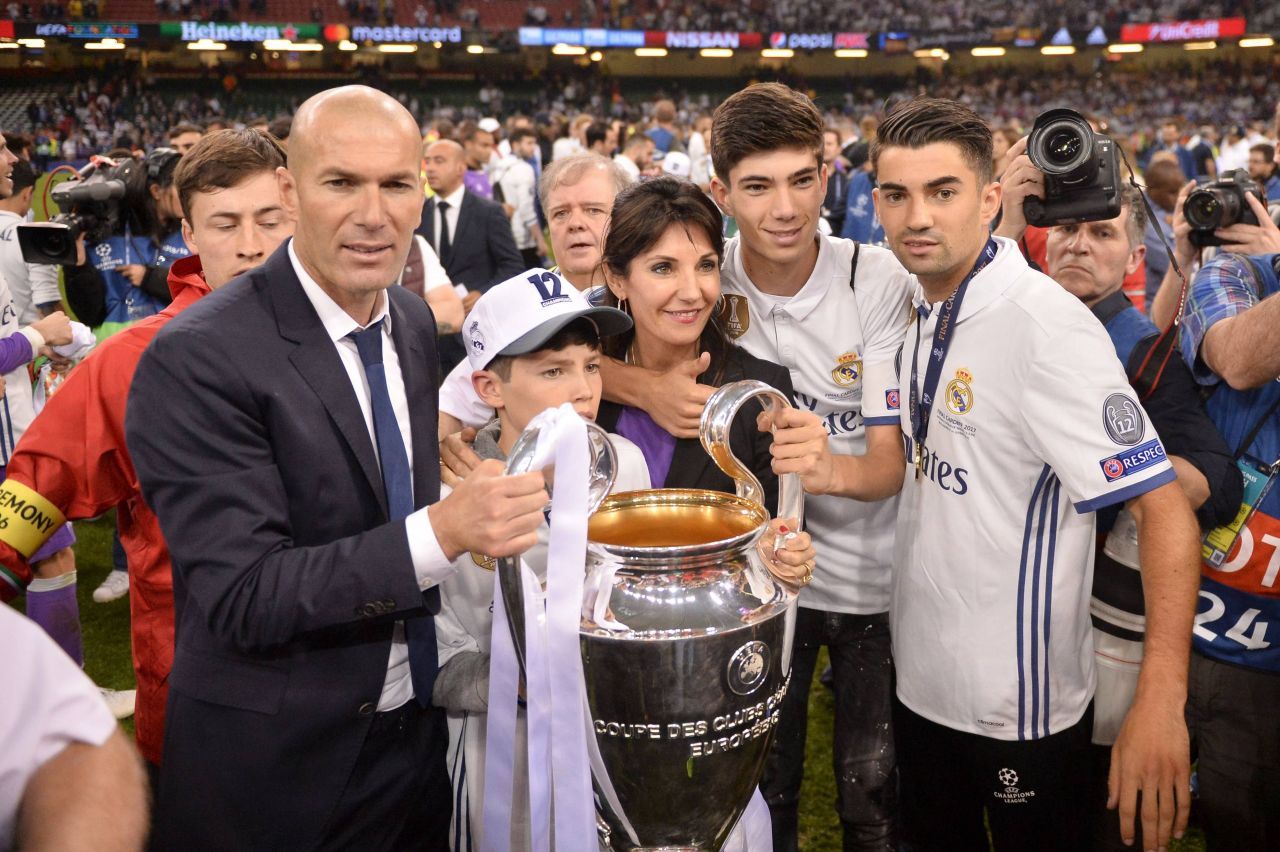 Zidane, OUT de la Real Madrid! O epopee de 23 de ani a familiei se încheie_5