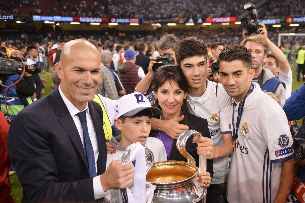 Zidane, OUT de la Real Madrid! O epopee de 23 de ani a familiei se încheie_1