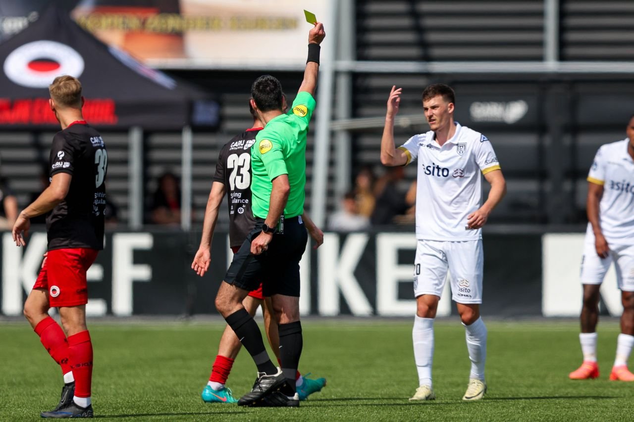 ”Decarul” român câștigător de Europa League și cu meciuri în Serie A și Bundesliga este liber de contract!_40