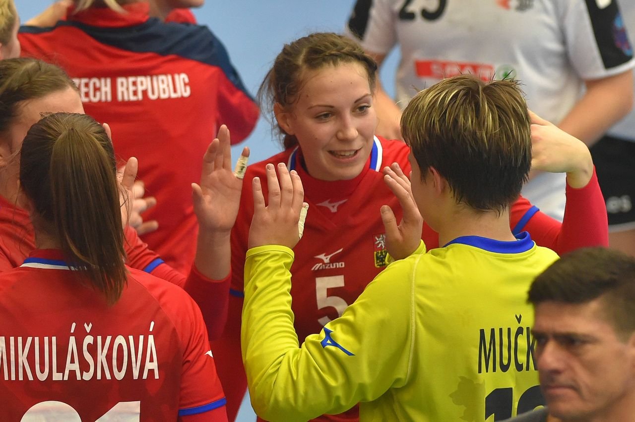 După Daria, vine și Sara! Colecție de super-handbaliste la echipa din Liga Florilor_11