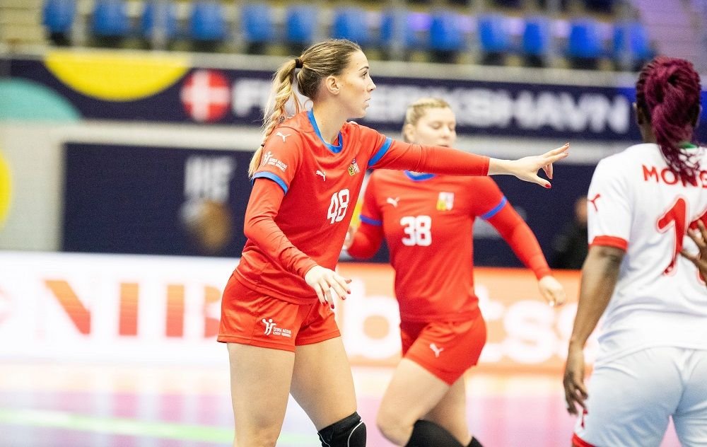 După Daria, vine și Sara! Colecție de super-handbaliste la echipa din Liga Florilor_17