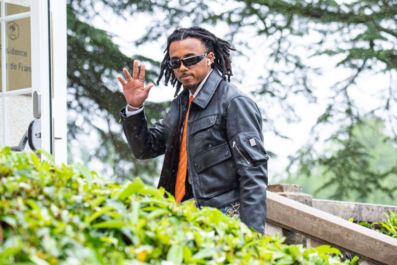 ”E de pe altă planetă!” A apărut pe tocuri în cantonamentul pentru EURO 2024 și a devenit ținta glumelor_9