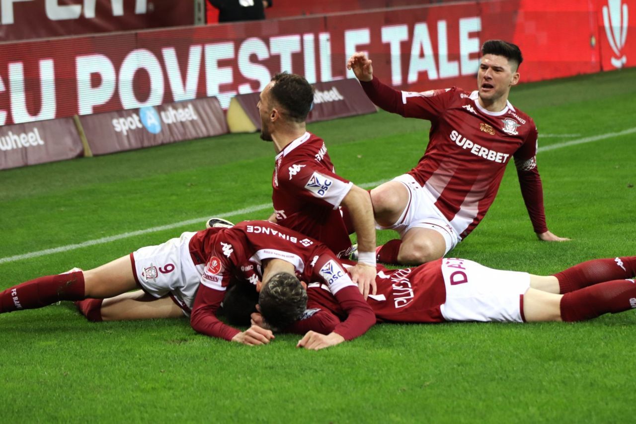 Venirea lui Neil Lennon nu îi impresionează pe toți rapidiștii: