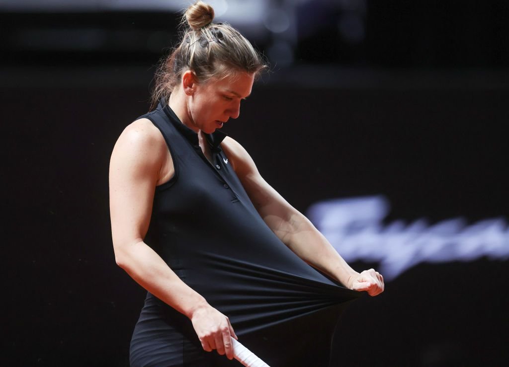 A bătut-o pe Halep în semifinalele Wimbledon 2022, iar acum lumea o urăște. Ce a făcut Rybakina la Roland Garros_79