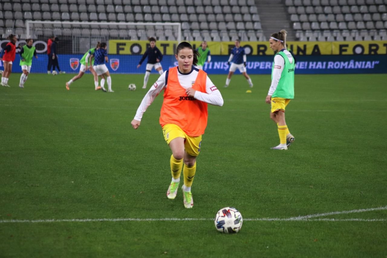 Niciun stranier nu a ieșit campion în acest sezon. Trei fotbaliste românce au cucerit titlul cu echipele lor din străinătate_2