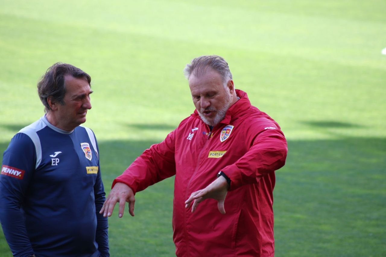 Naționala feminină de fotbal, 
