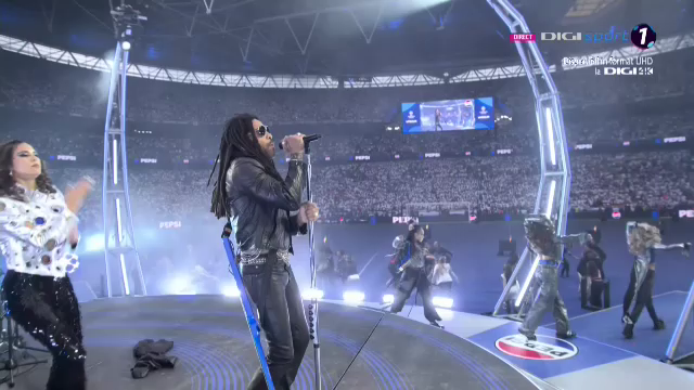 Atmosferă incendiară înaintea finalei Champions League! Lenny Kravitz a dat startul_39