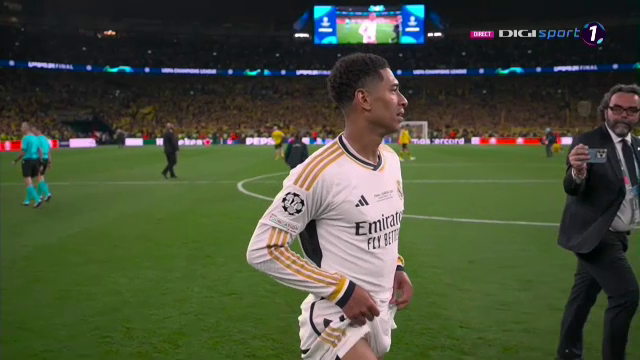 „Explozie” pe teren! Cum au sărbătorit jucătorii de la Real Madrid după triumful din Champions League_15