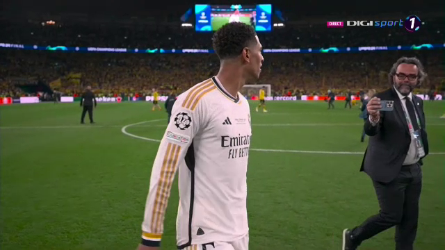 „Explozie” pe teren! Cum au sărbătorit jucătorii de la Real Madrid după triumful din Champions League_19