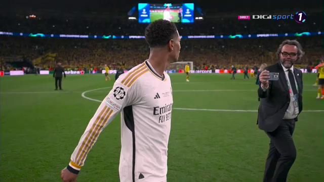 „Explozie” pe teren! Cum au sărbătorit jucătorii de la Real Madrid după triumful din Champions League_20