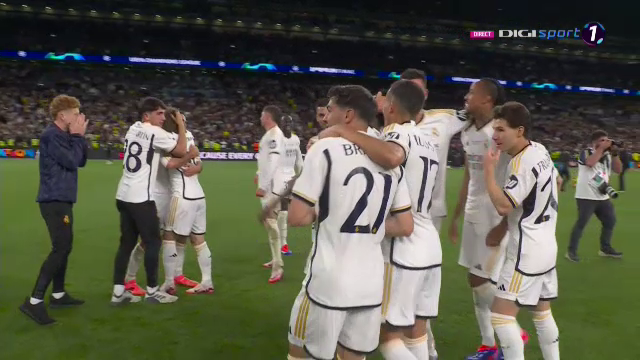 „Explozie” pe teren! Cum au sărbătorit jucătorii de la Real Madrid după triumful din Champions League_25
