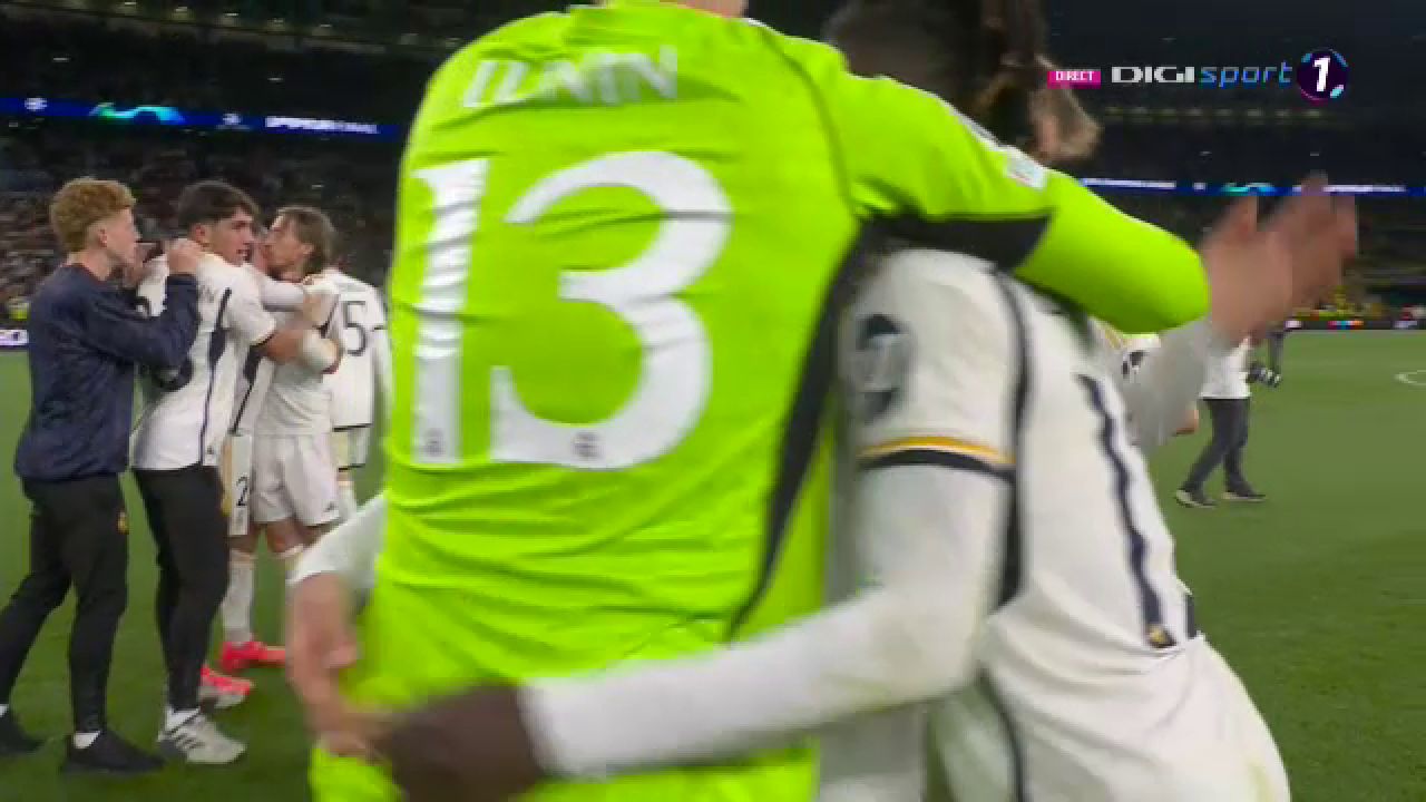 „Explozie” pe teren! Cum au sărbătorit jucătorii de la Real Madrid după triumful din Champions League_27