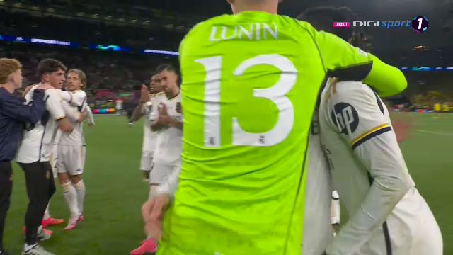 „Explozie” pe teren! Cum au sărbătorit jucătorii de la Real Madrid după triumful din Champions League_28