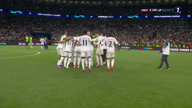 „Explozie” pe teren! Cum au sărbătorit jucătorii de la Real Madrid după triumful din Champions League_42