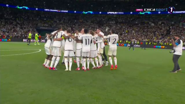 „Explozie” pe teren! Cum au sărbătorit jucătorii de la Real Madrid după triumful din Champions League_44