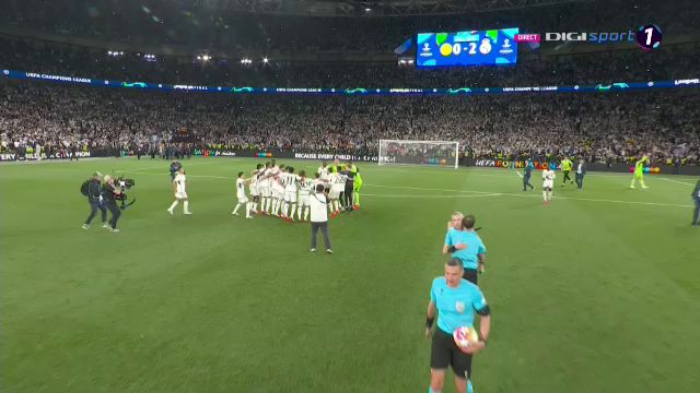„Explozie” pe teren! Cum au sărbătorit jucătorii de la Real Madrid după triumful din Champions League_51