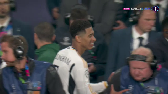 „Explozie” pe teren! Cum au sărbătorit jucătorii de la Real Madrid după triumful din Champions League_61
