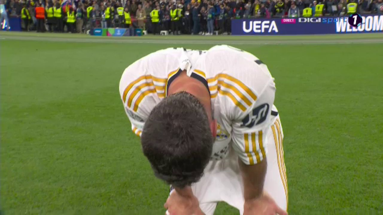 „Explozie” pe teren! Cum au sărbătorit jucătorii de la Real Madrid după triumful din Champions League_72