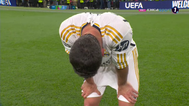 „Explozie” pe teren! Cum au sărbătorit jucătorii de la Real Madrid după triumful din Champions League_74
