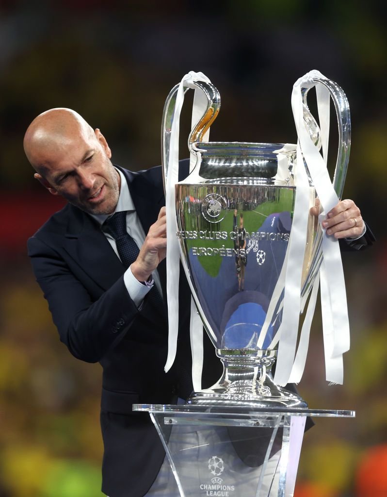 Real Madrid, încoronată pentru a 15-a oară campioană a Europei! Imagini de la decernarea trofeului_2