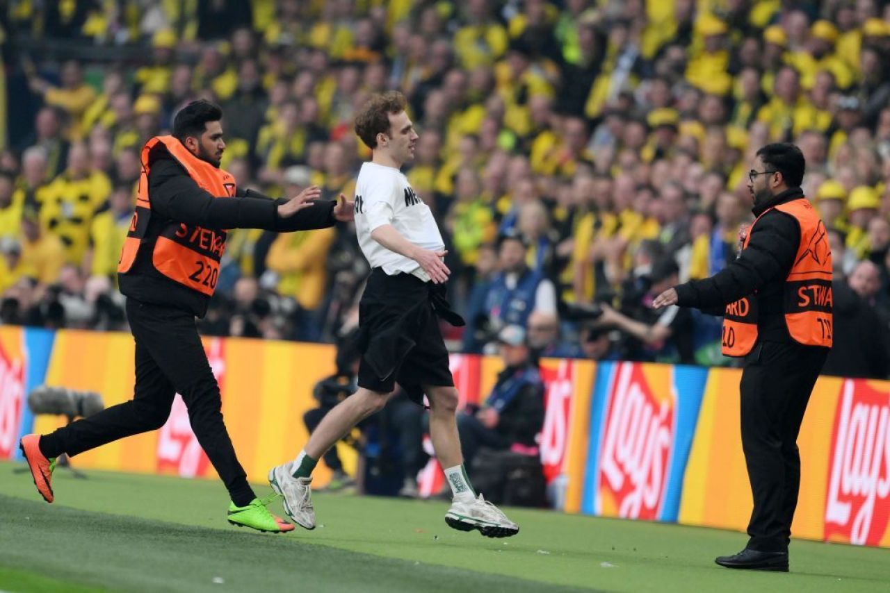 Invazia fanilor nu a fost întâmplătoare! Cum a încercat un controversat vlogger din Rusia să boicoteze finala Champions League_14