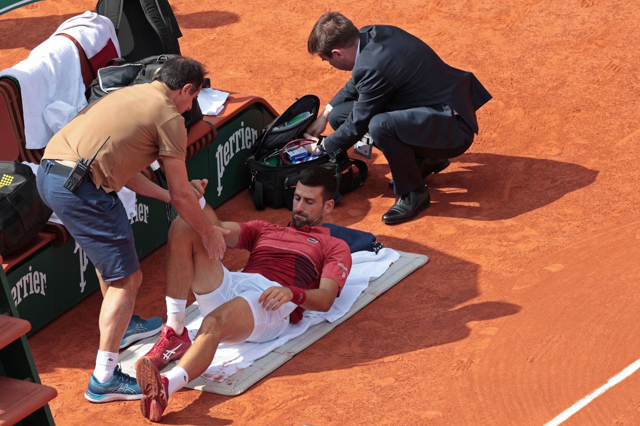 Sfârșit de drum la Roland Garros pentru Novak Djokovic, deși e calificat în sferturi? ”M-am accidentat, sunt încă în viaţă, da”_1