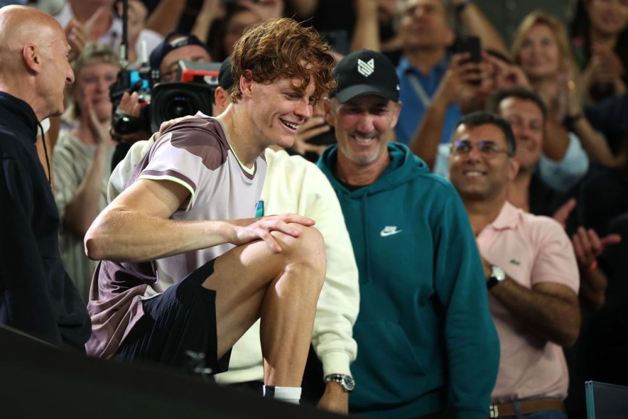 Reacția lui Darren Cahill după ce Jannik Sinner i-a călcat pe urme Simonei Halep și a devenit număr unu mondial_33