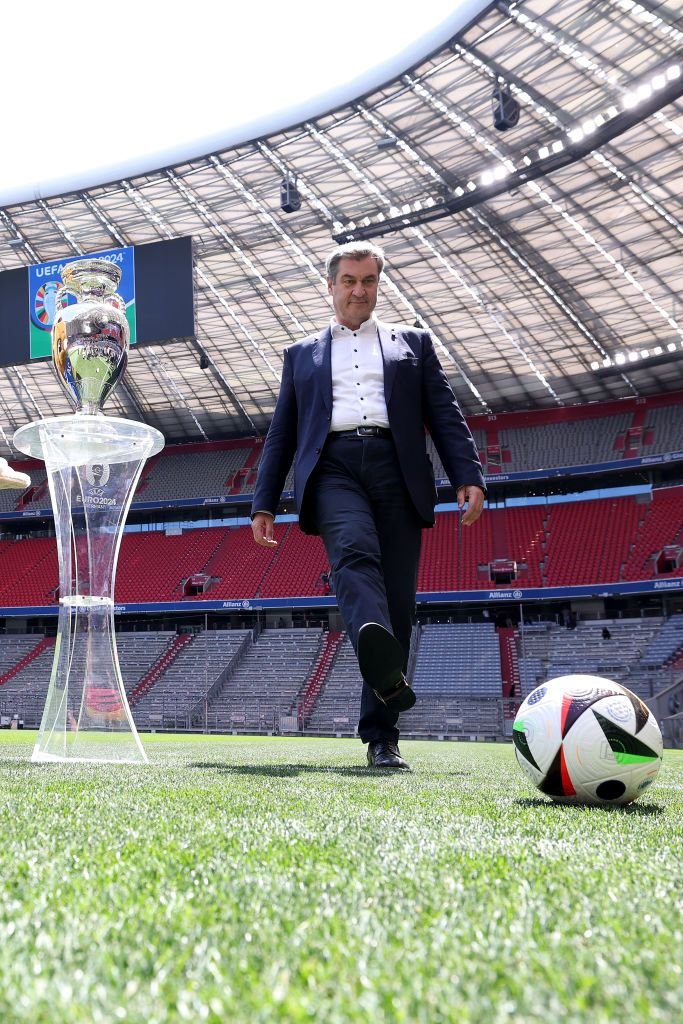 Turul stadioanelor de la EURO 2024 | Arena emblematică din Munchen găzduiește șase meciuri la turneul final_8