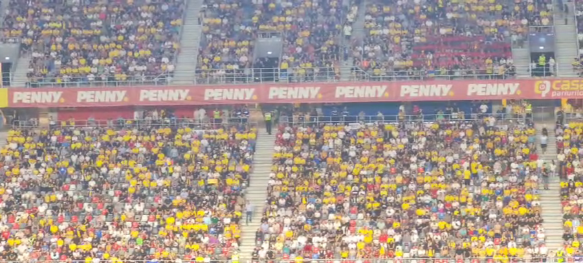 Atmosferă superbă pe Ghencea! Cum arată tribunele la România - Bulgaria_17