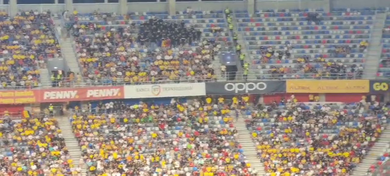 Atmosferă superbă pe Ghencea! Cum arată tribunele la România - Bulgaria_20