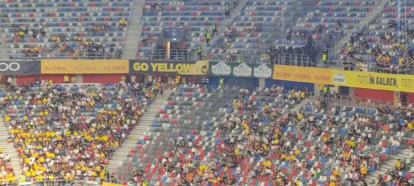 Atmosferă superbă pe Ghencea! Cum arată tribunele la România - Bulgaria_23