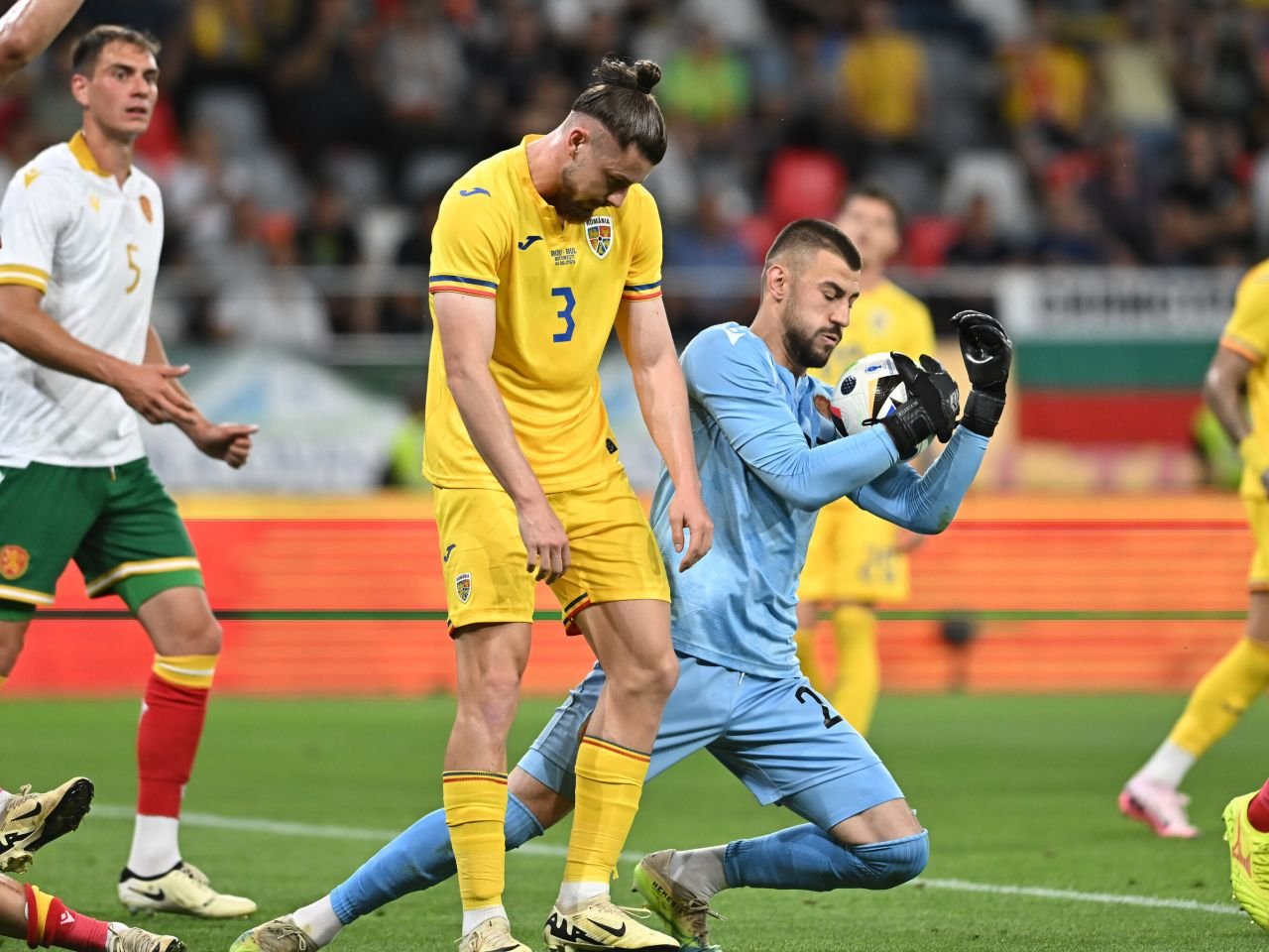 România - Bulgaria 0-0. Tricolorii remizează în primul ”antrenament” înainte de EURO 2024. Dennis Man a ratat un penalty_9