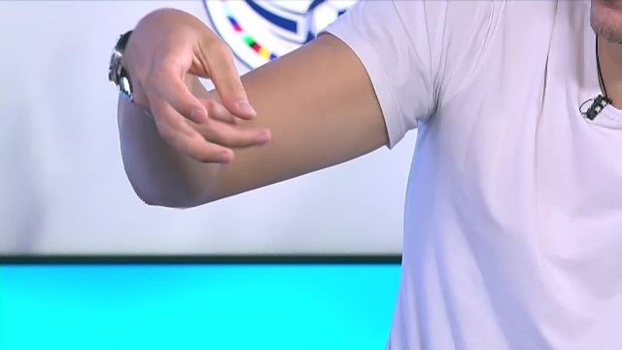 Așa arată mâna lui Costel Pantilimon după o carieră de portar: