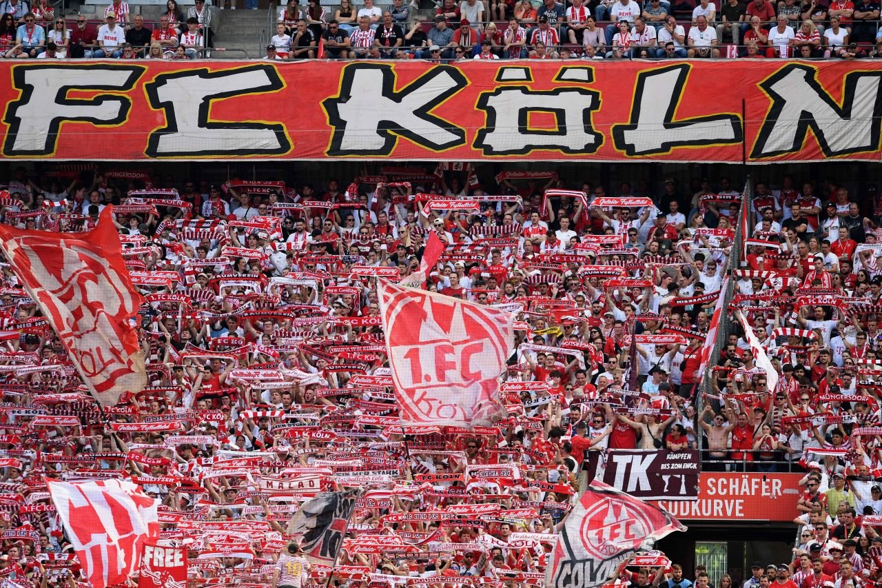 Povestea tumultuoasă a stadionului din Koln, gazda meciului Belgia - România care are un loc aparte în istoria culturii germane_3