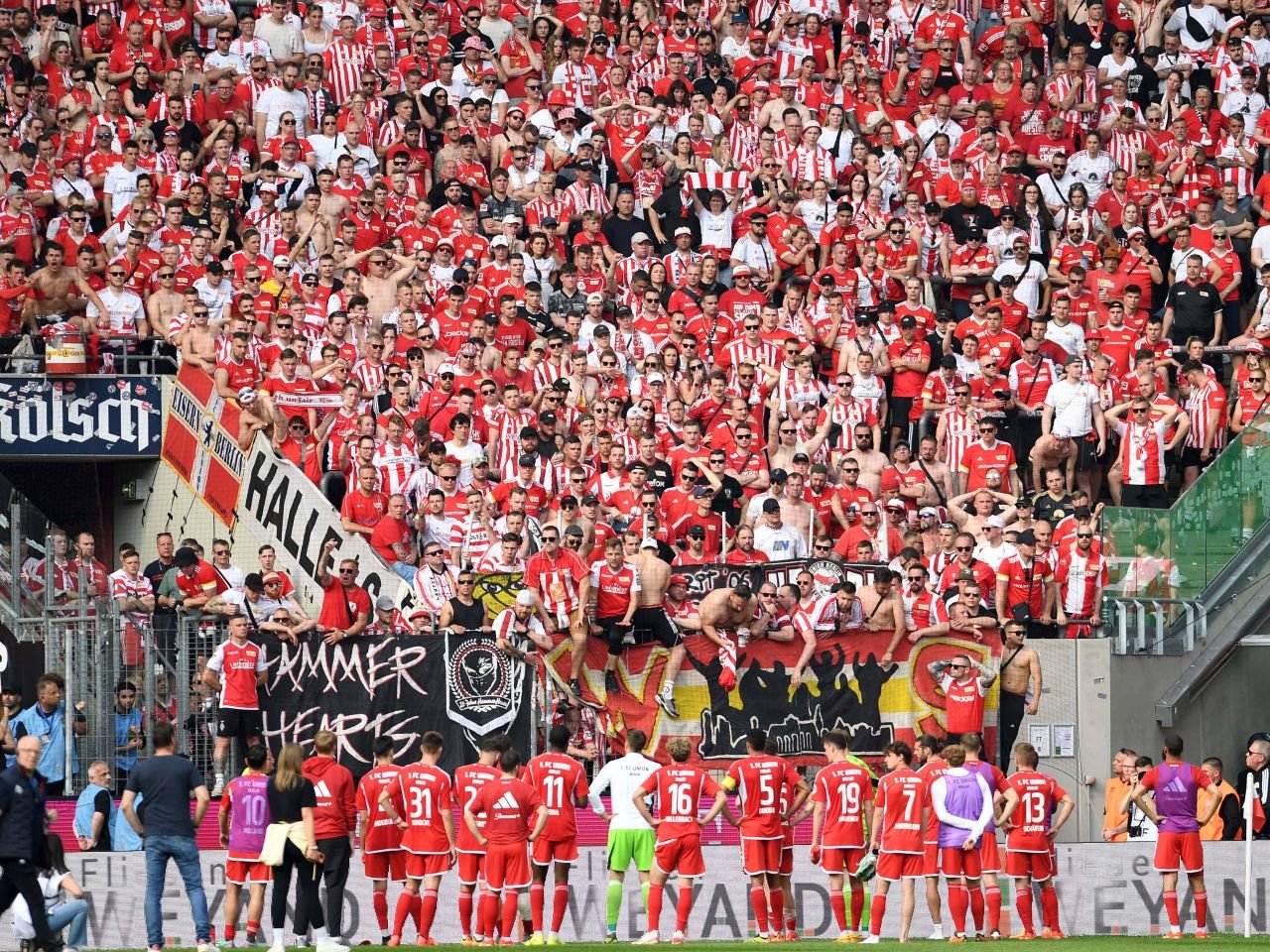 Povestea tumultuoasă a stadionului din Koln, gazda meciului Belgia - România care are un loc aparte în istoria culturii germane_6