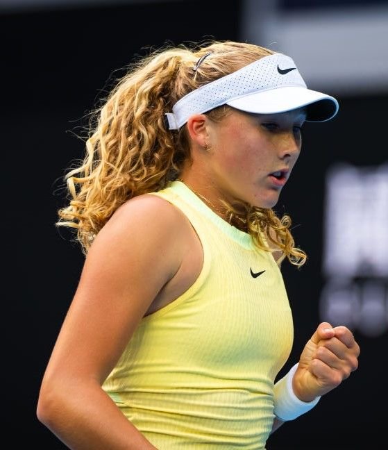 La 17 ani, în semifinale la Roland Garros! Mirra Andreeva, victorie-șoc împotriva Sabalenkăi. Premieră în ultimii 27 de ani_5