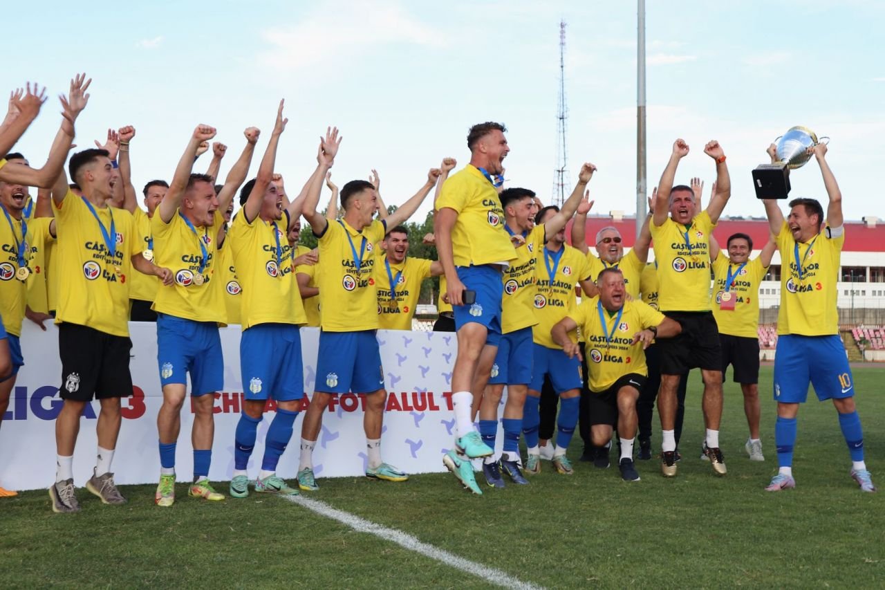 Un talentat jucător al Farului vrea să revină sub comanda lui Gică Hagi. 