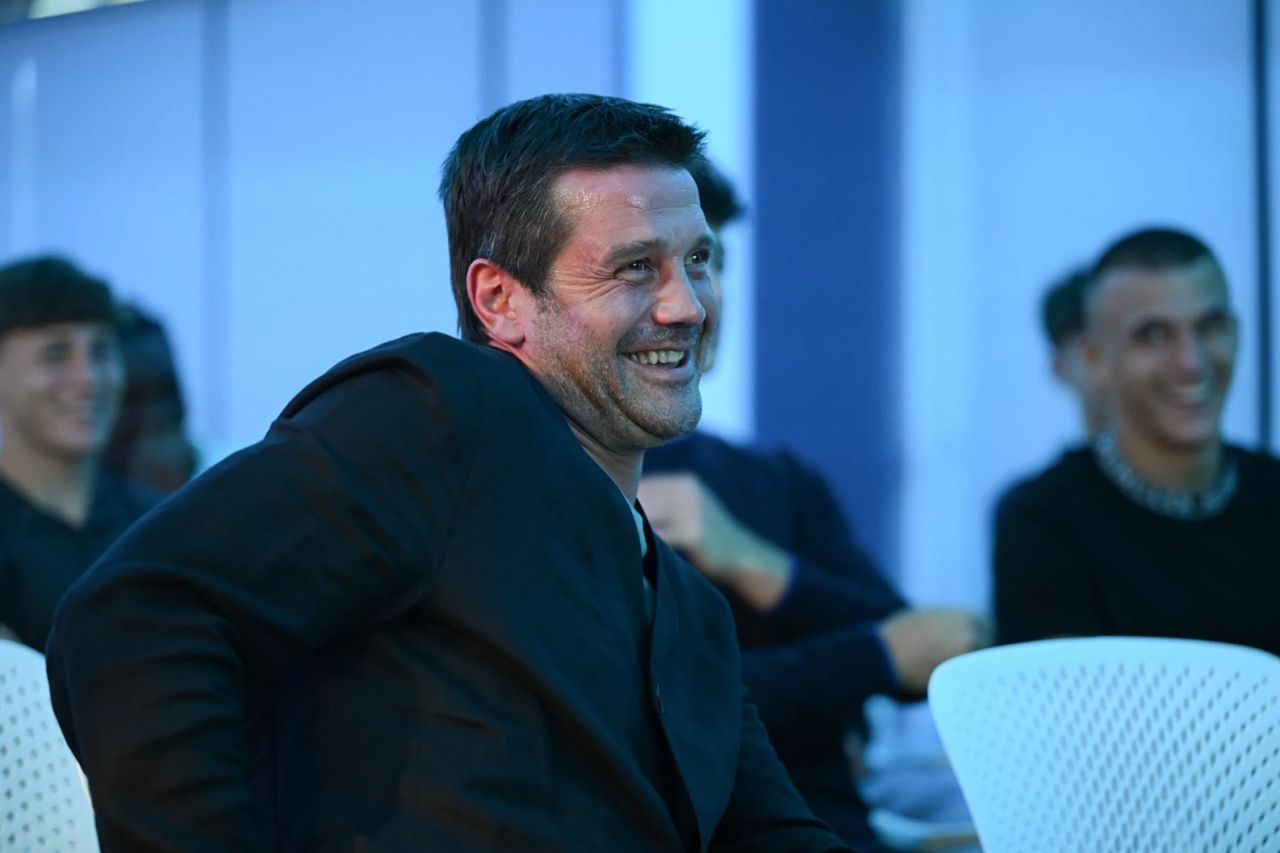 Cadoul primit de Cristi Chivu după ce și-a dat demisia de la Inter! Mesajul italienilor pentru antrenorul român_8