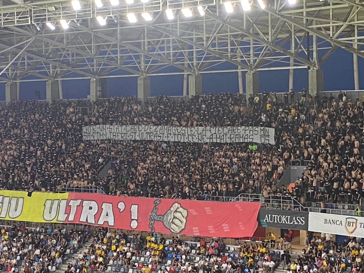Protest, scandări, bannere și nemulțumiri în România - Liechtenstein! 15 galerii sunt prezente la meci_6