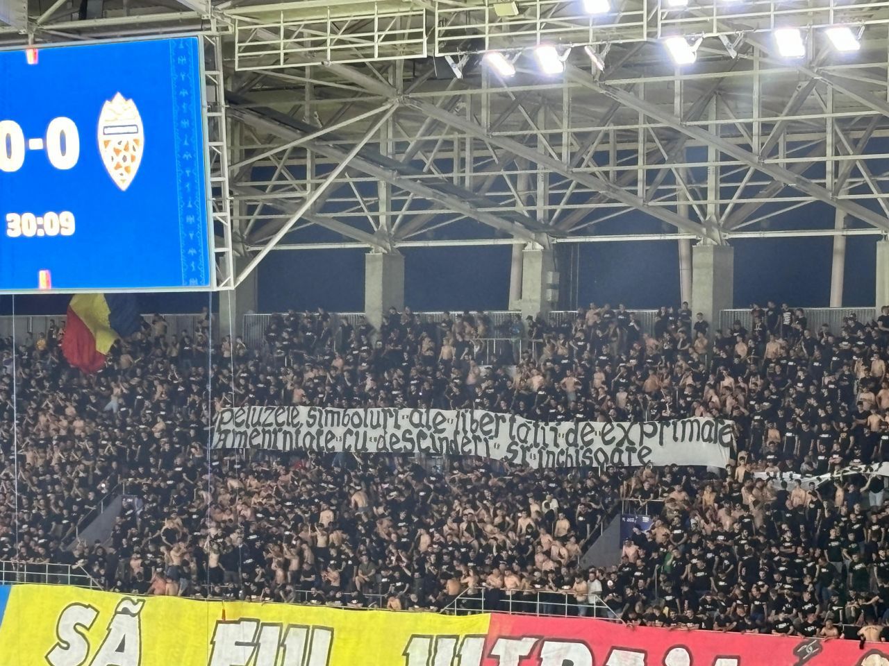 Protest, scandări, bannere și nemulțumiri în România - Liechtenstein! 15 galerii sunt prezente la meci_8